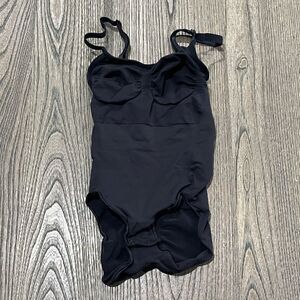 NWOT Skims Sculpting Bodysuit - Size XXS/XS